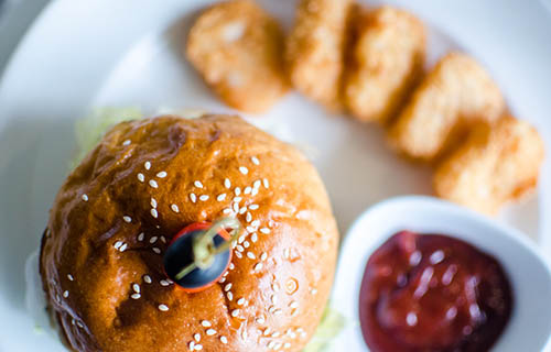 Home Delivery Service at Holiday Inn Bangkok Sukhumvit