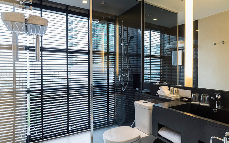 Executive Bathroom