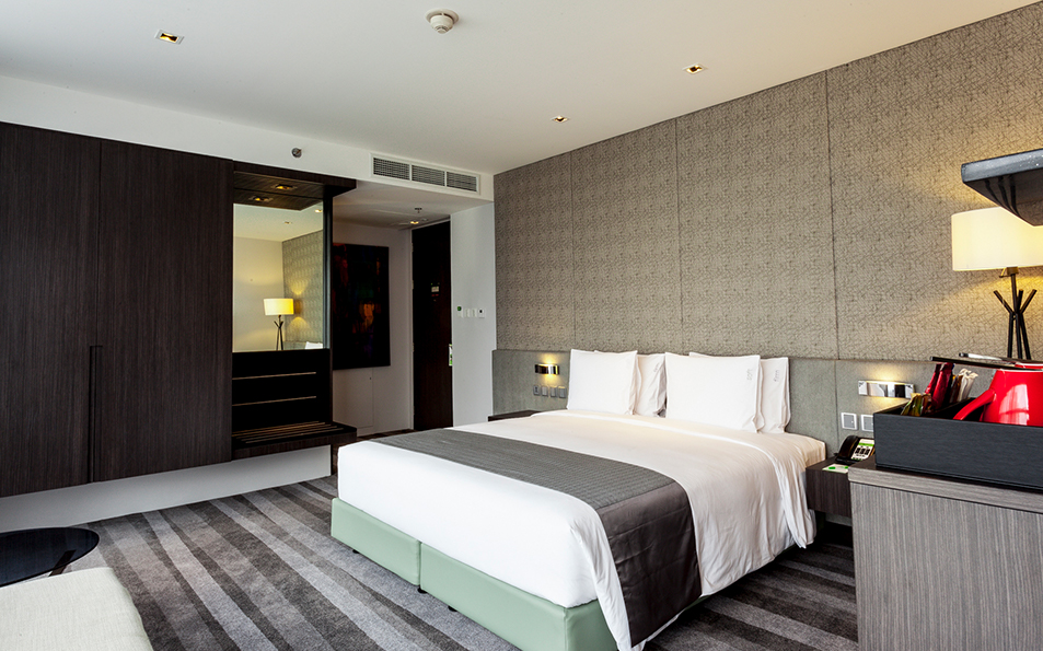 Holliday Inn Sukhumvit22 Lowres 004