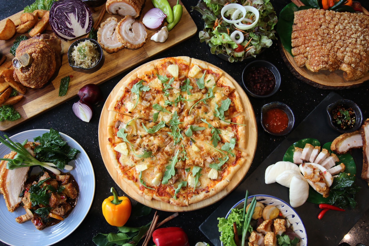 Sunday Marathon Buffet at Zeta Café, Holiday Inn Bangkok Sukhumvit